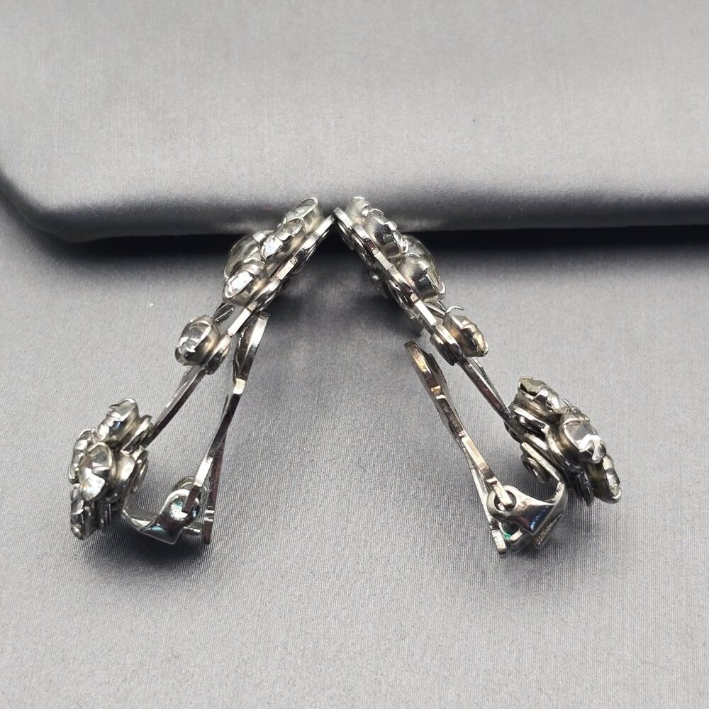 VTG Clip-On Rhinestone Spray Climber Clip-On Earrings 1.25" Silver Tone Cutout - Picture 6 of 7